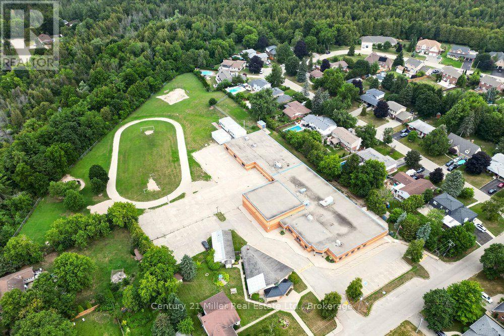 85 WATERFORD DRIVE - Image 46