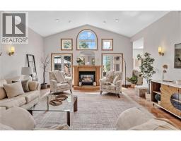 Living room/Fireplace - 2207 South Middle Road, Lakeshore, ON N0R1V0 Photo 15