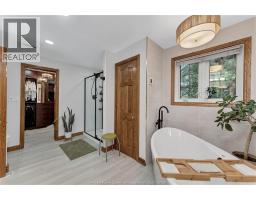 2207 South Middle Road, Lakeshore, ON N0R1V0 Photo 31