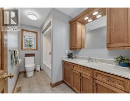 2207 South Middle Road, Lakeshore, ON N0R1V0 Photo 35