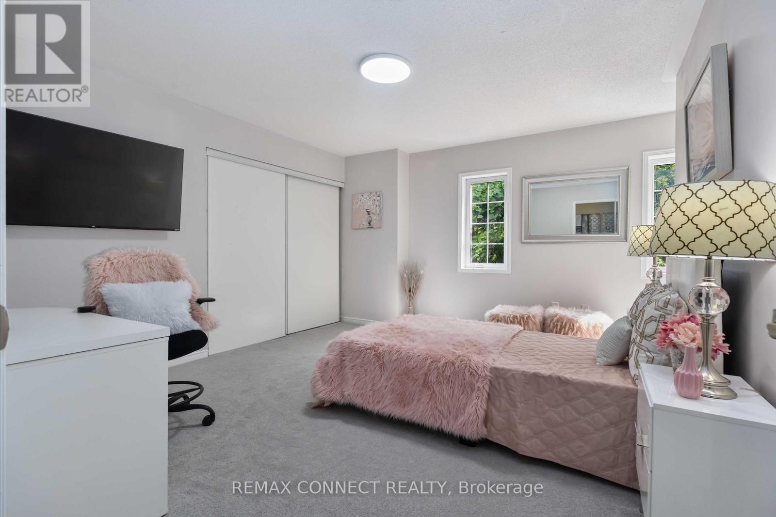 72 WARWICK AVENUE - 25