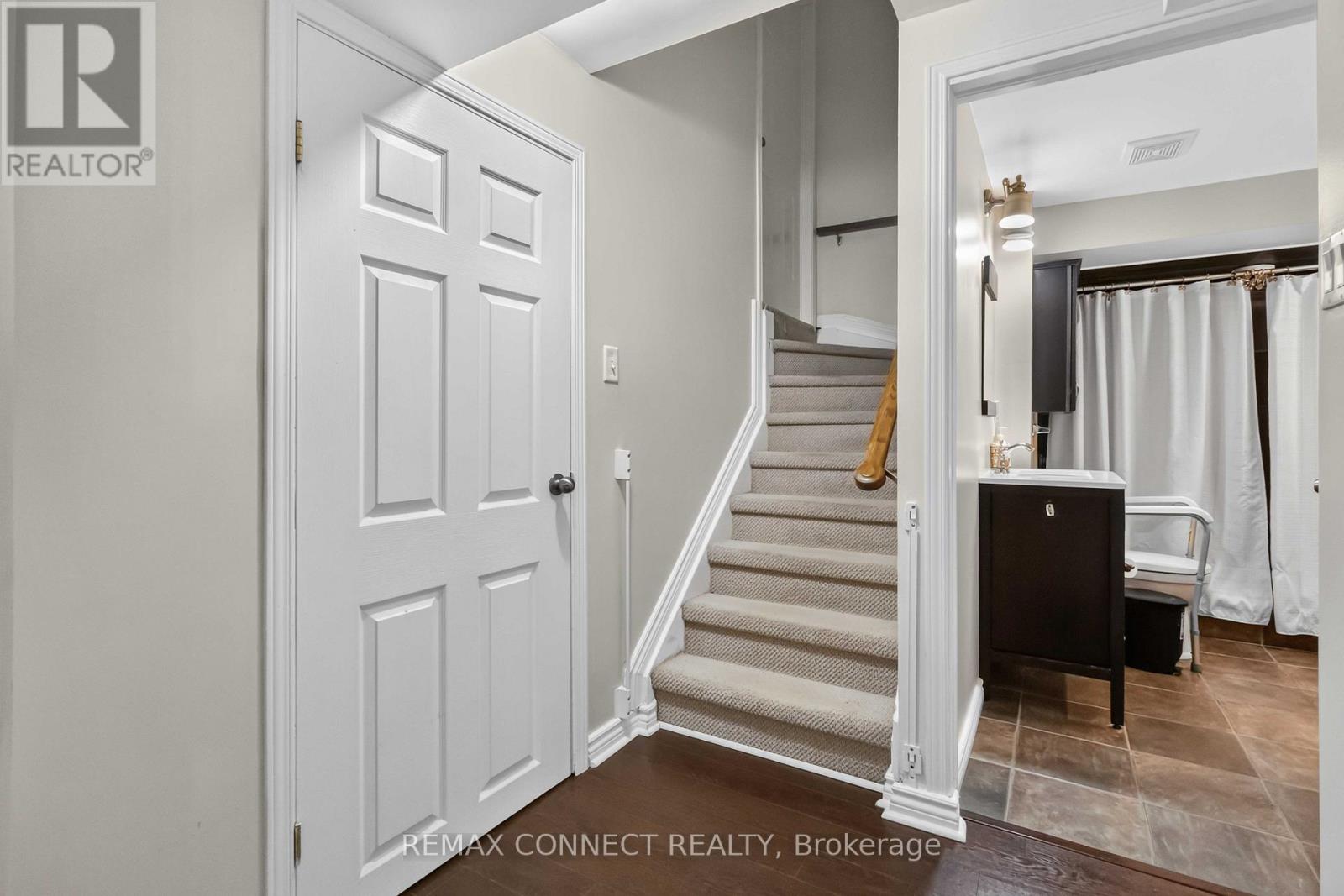 72 WARWICK AVENUE - 28