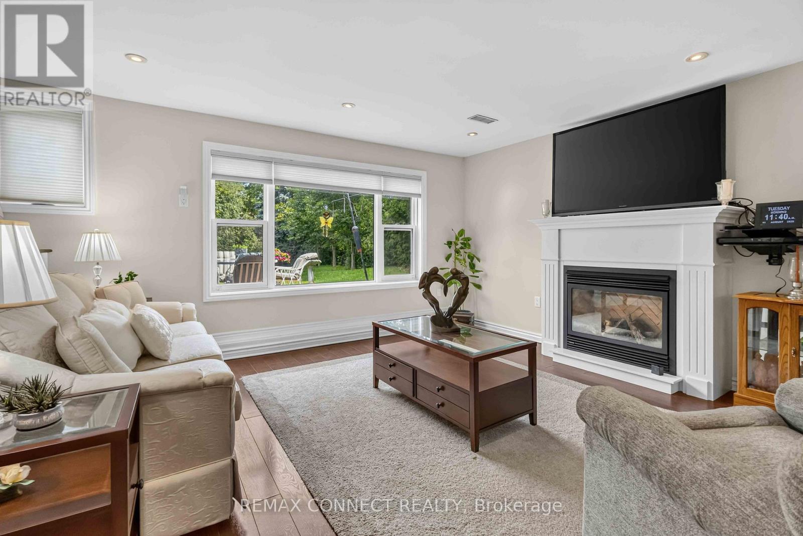 72 WARWICK AVENUE - 30