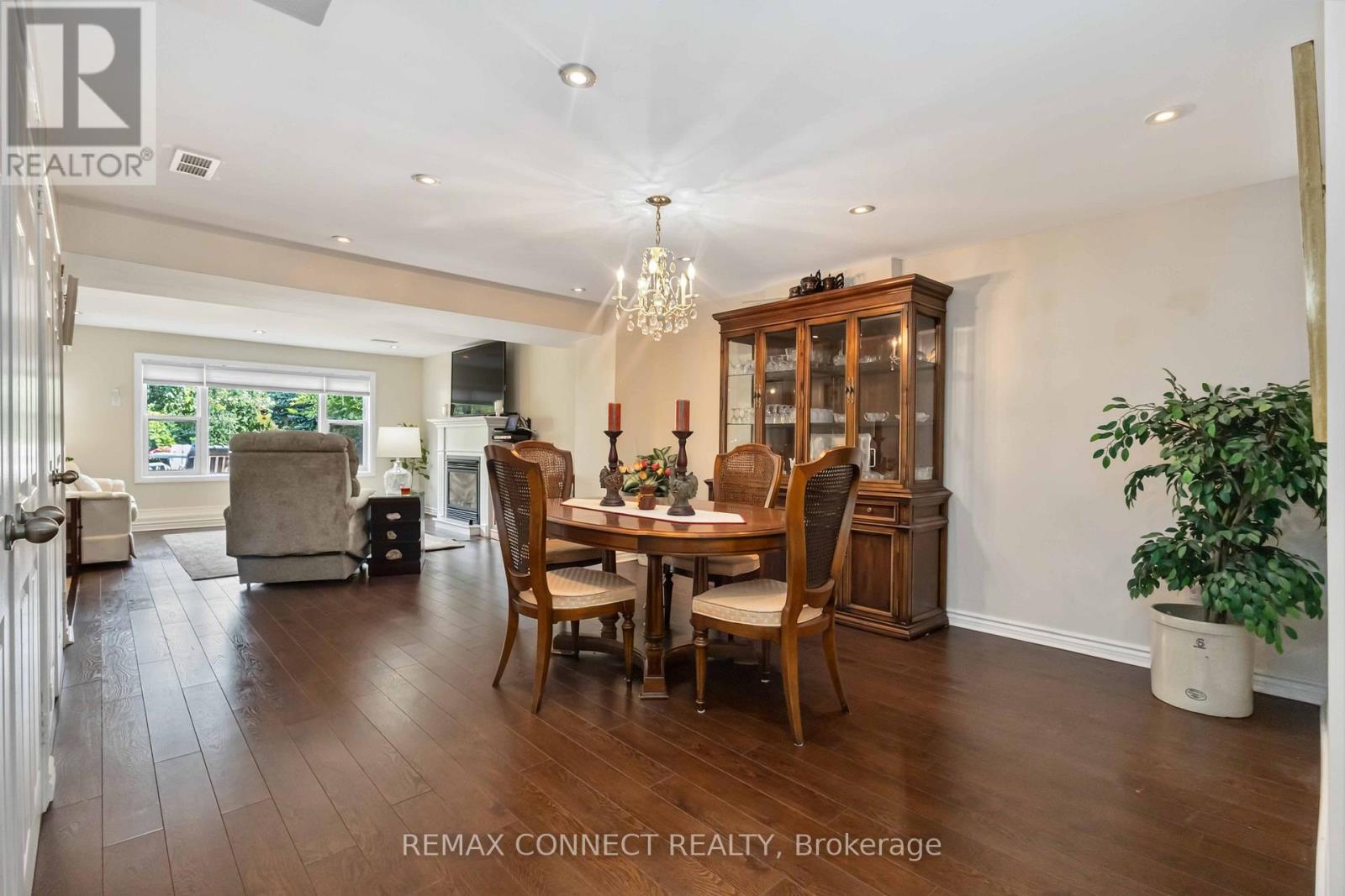 72 WARWICK AVENUE - 31
