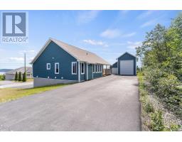 35 Alexander Crescent thumbnail 2