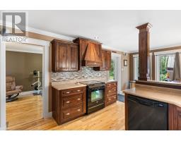 35 Alexander Crescent thumbnail 24