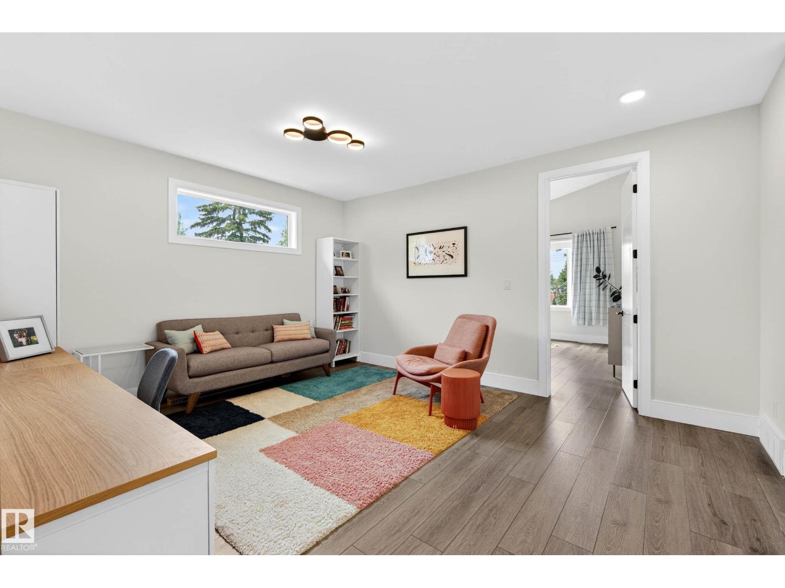 11743 83 AV NW - 23