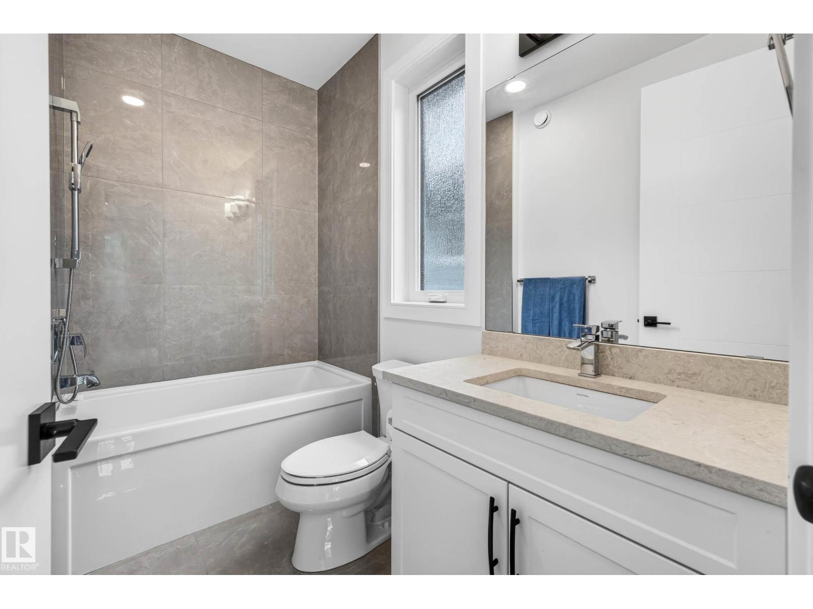 11743 83 AV NW - 33
