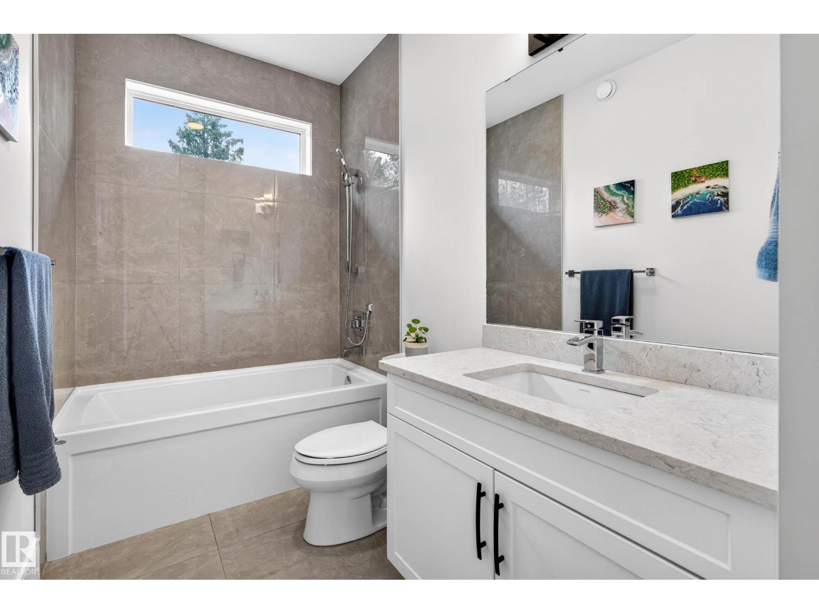 11743 83 Avenue NW - Photo 36