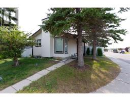 95 Castleridge Close NE - photo 3