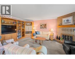 Bathroom - 18 1309 Mckenzie Ave, Saanich, BC V8P2M1 Photo 7