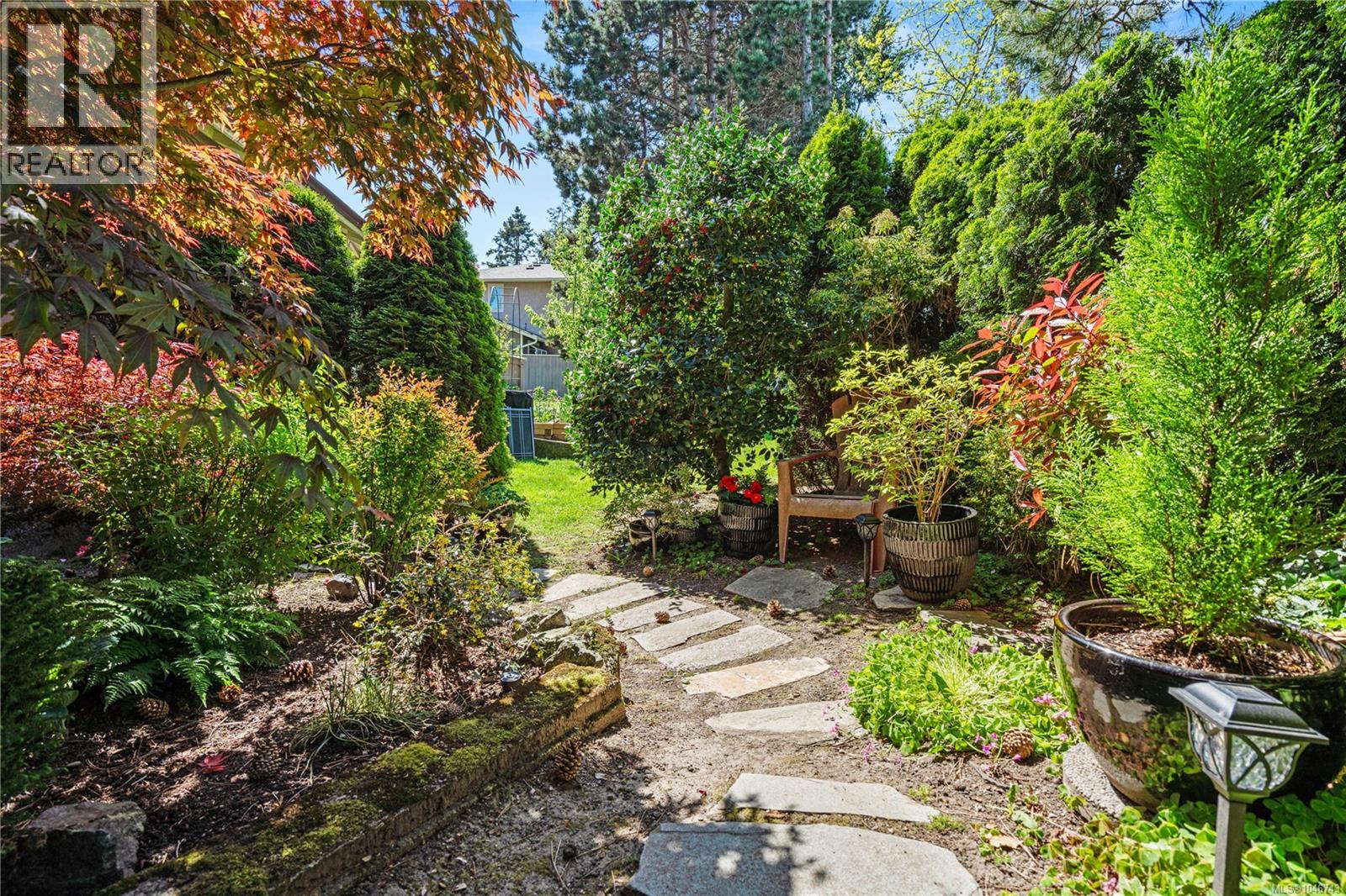 #18 1309 McKenzie Ave - Image 41