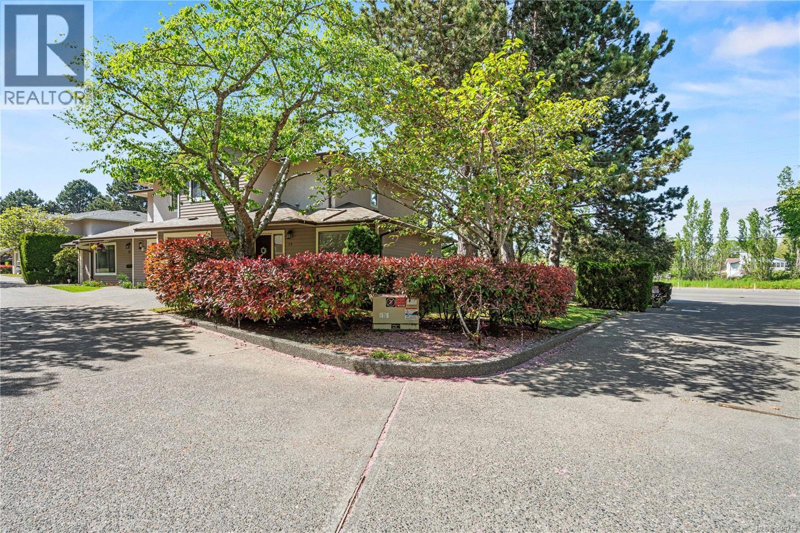 #18 1309 McKenzie Ave - 53