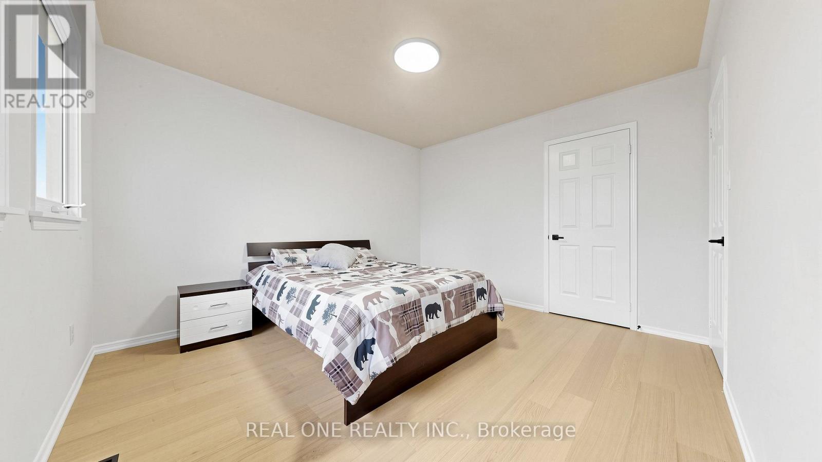 2027 ROY IVOR CRESCENT - 35