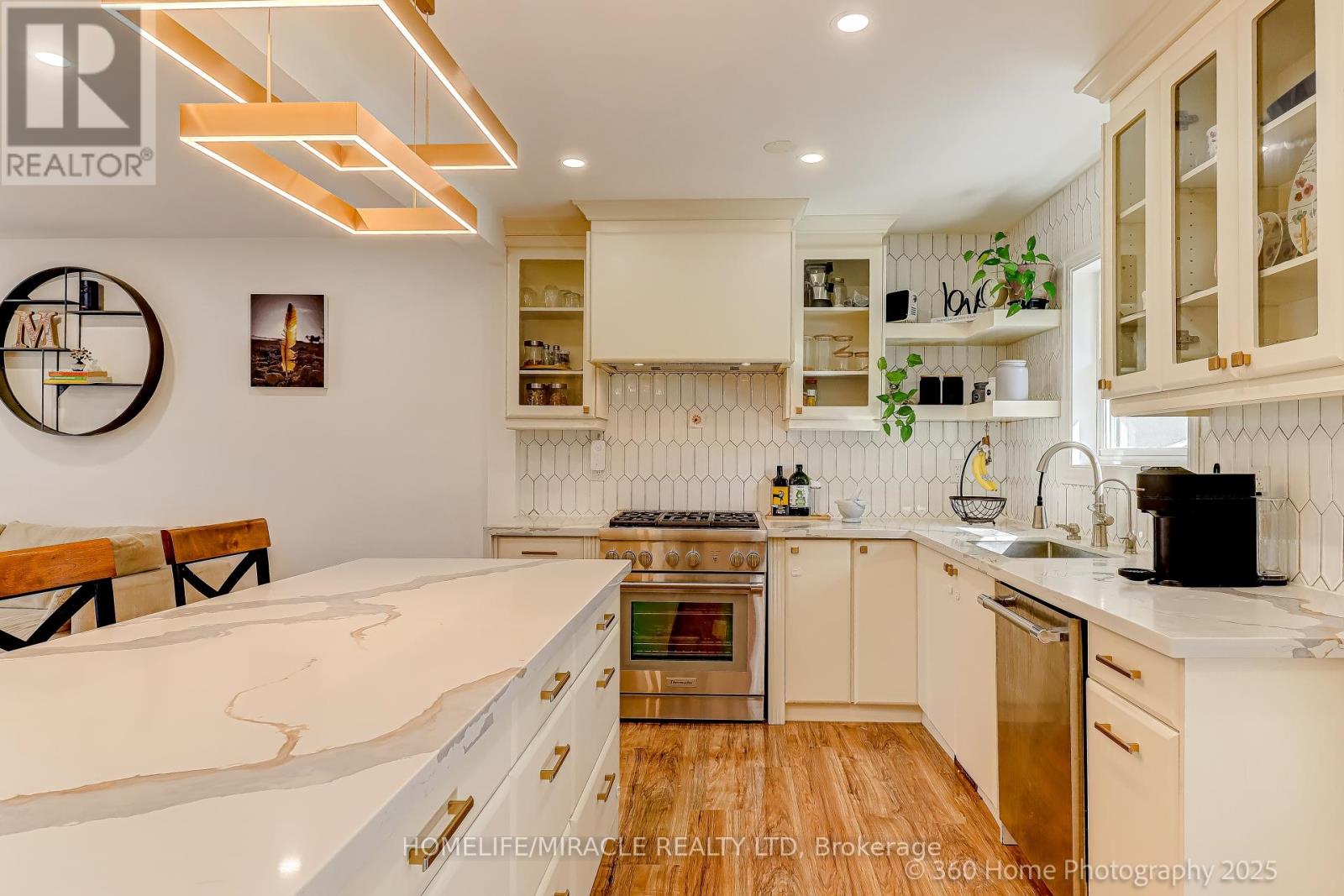 568 WEIR AVENUE - 8