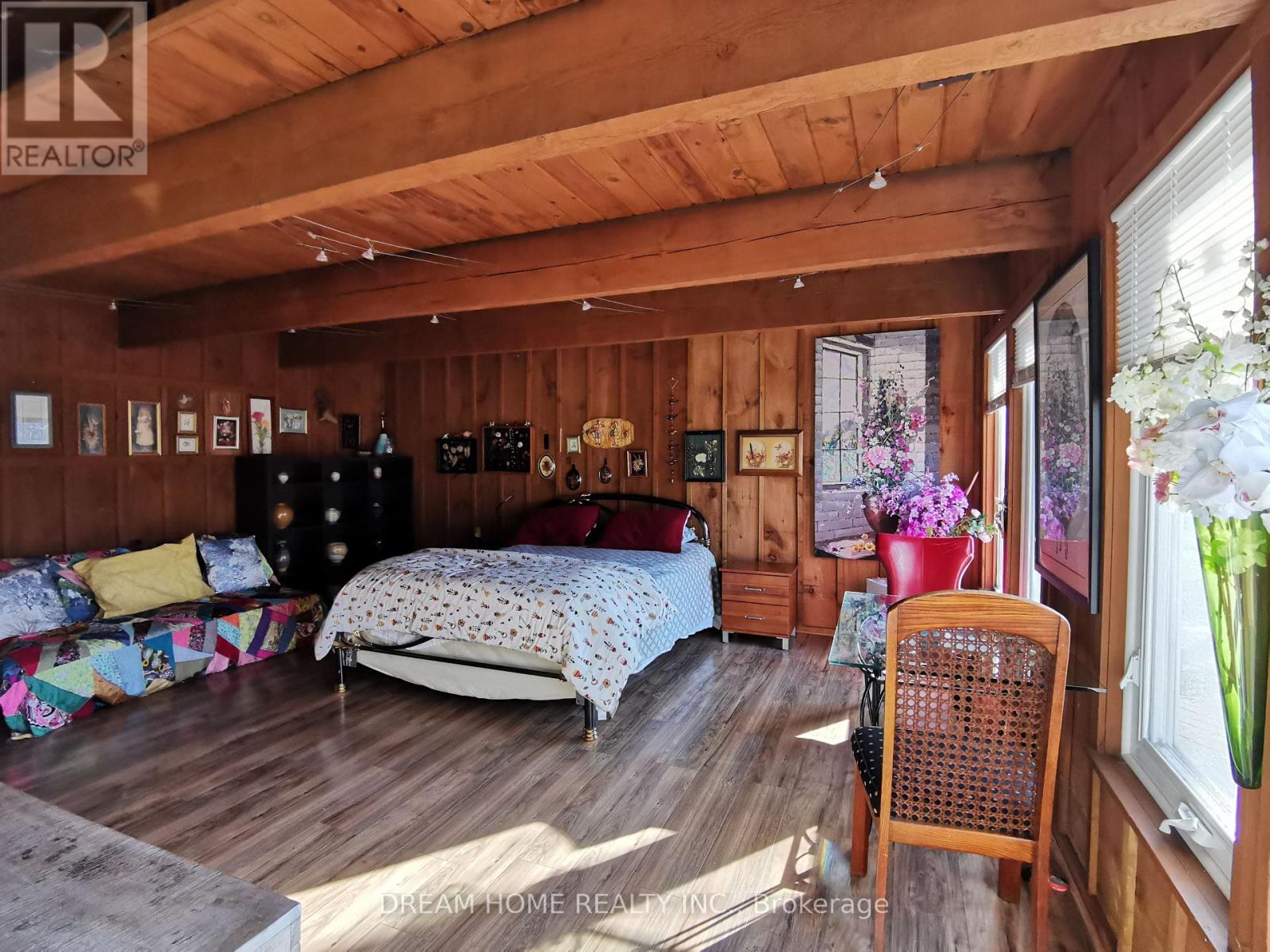 Photo of 850 Clarkson Road