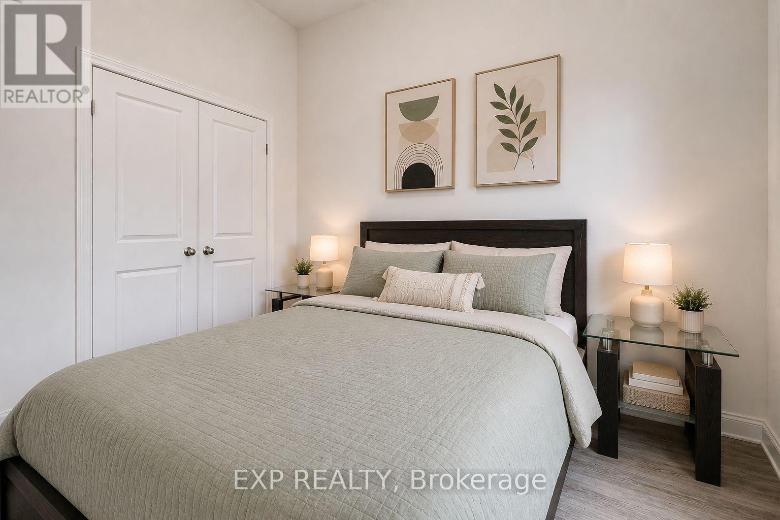 #102 2750 KING STREET E - 11