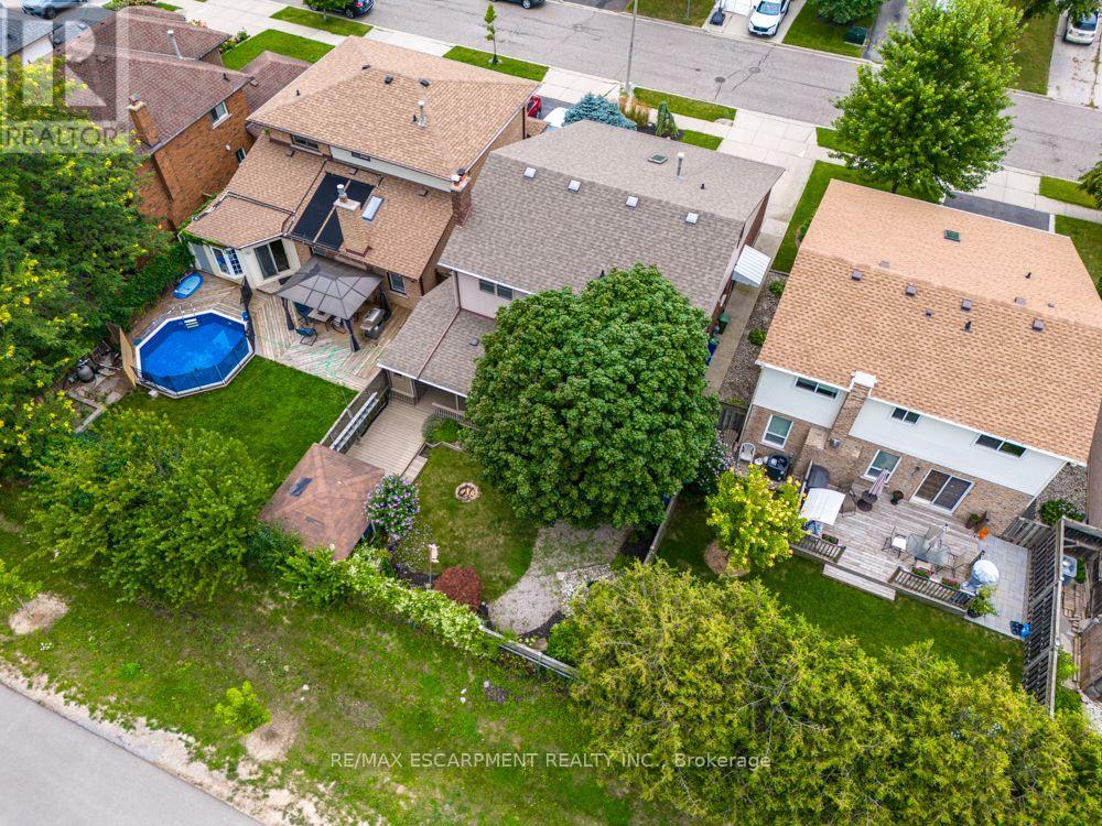 49 BRANTHAVEN DRIVE - 40