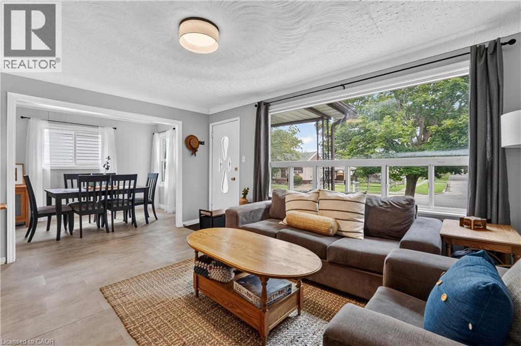 333 SIMPSON Avenue - 5