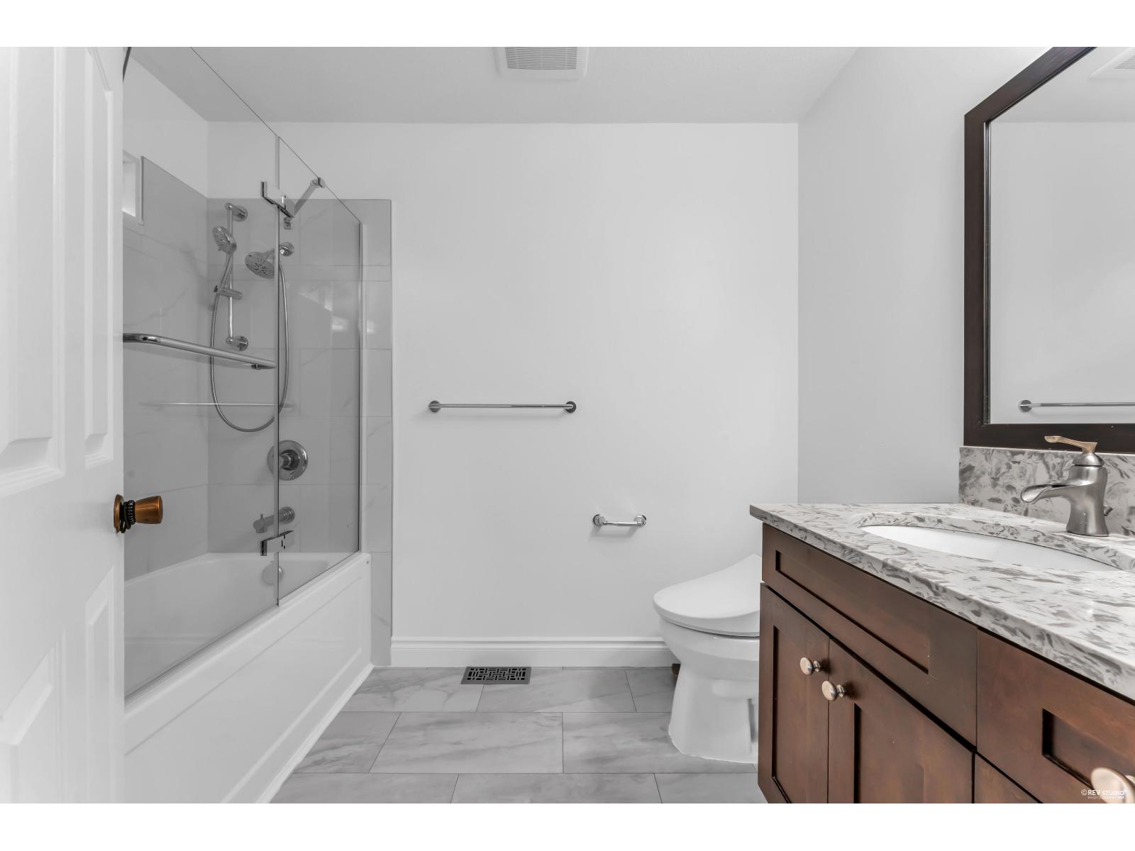 4 Bed, 3 Bath House for Sale in Delta – 11738 LYON ROAD, Delta – MLS# R3155085 - Image 28