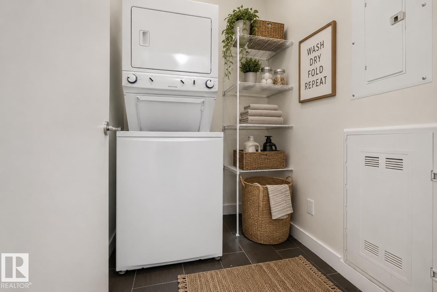 #413 10611 117 ST NW - 24