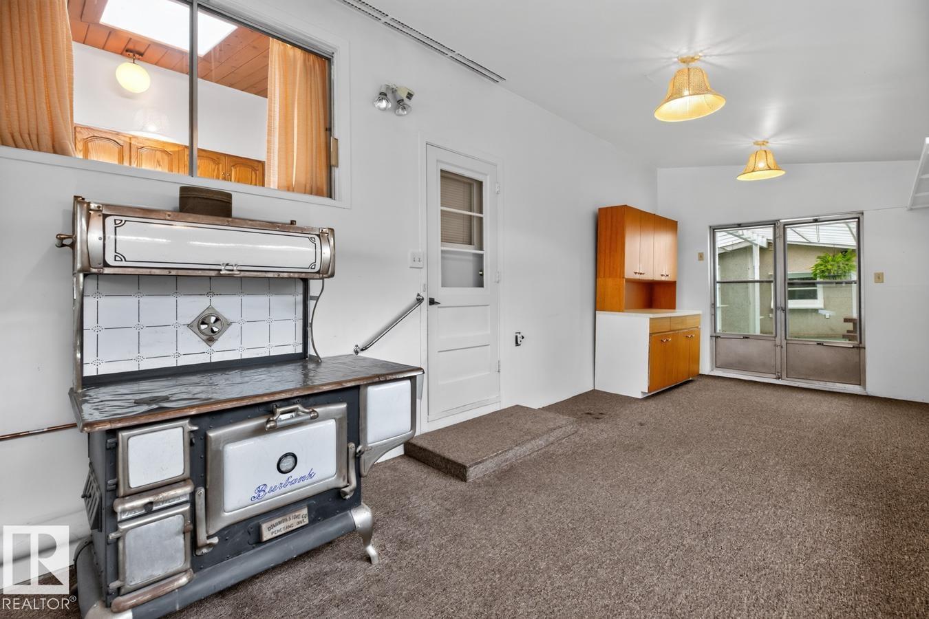 13336 106 ST NW - 32