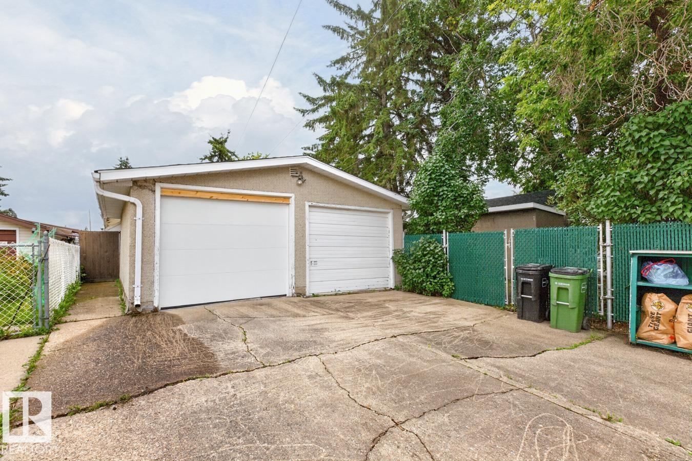 13336 106 ST NW - 40