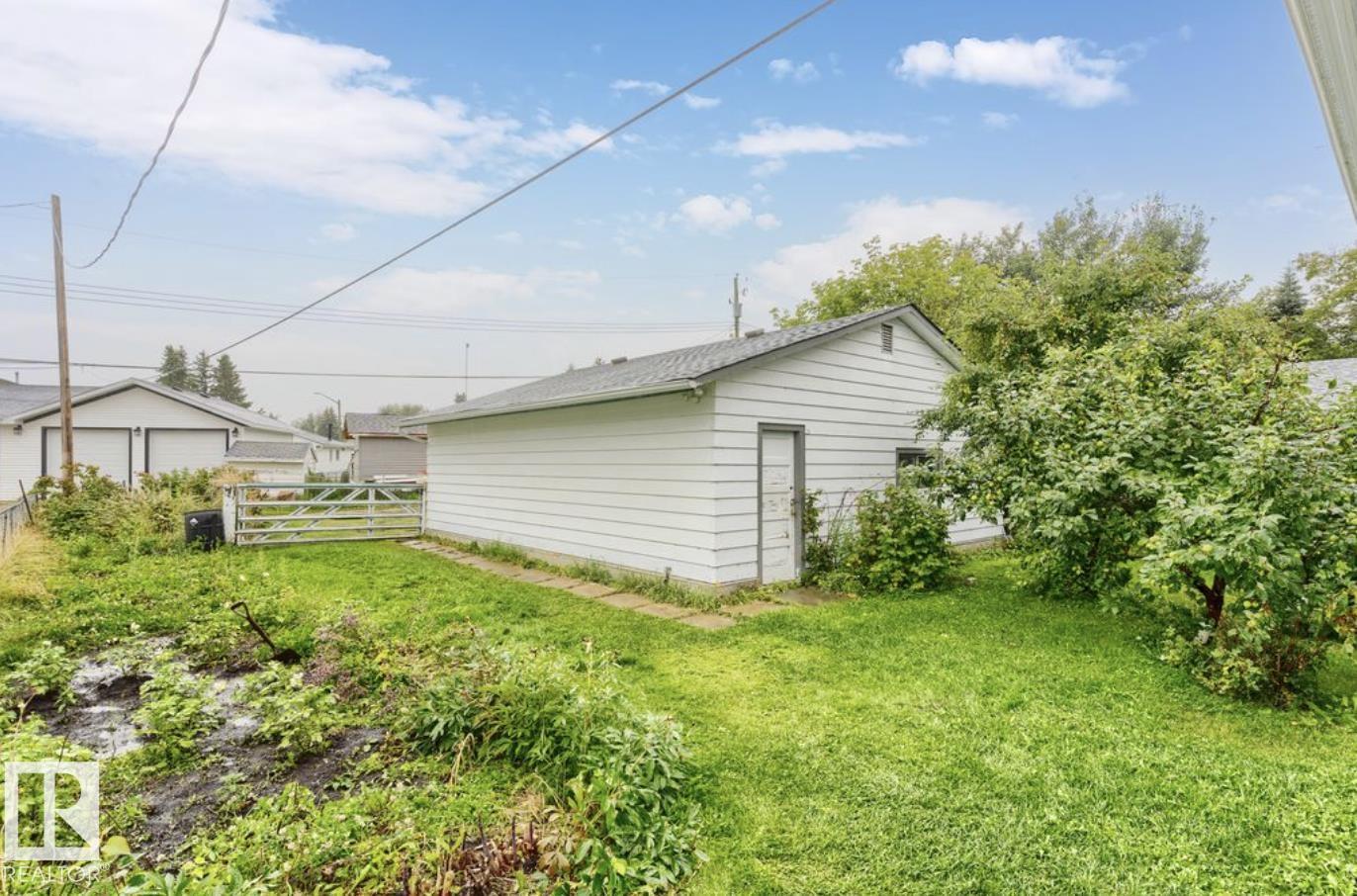 4924 56 Street - Photo 36