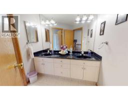 38323 Range Road 282, Rural Red Deer County, AB T4N1H7 Photo 20