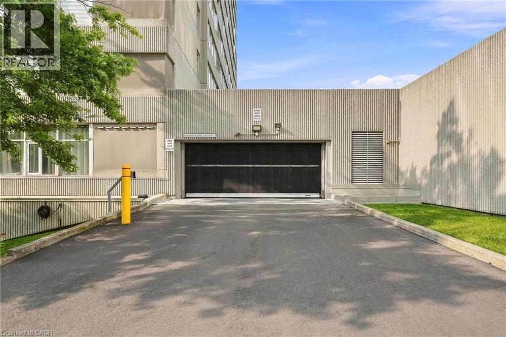 #904 40 HARRISFORD Street - Image 37