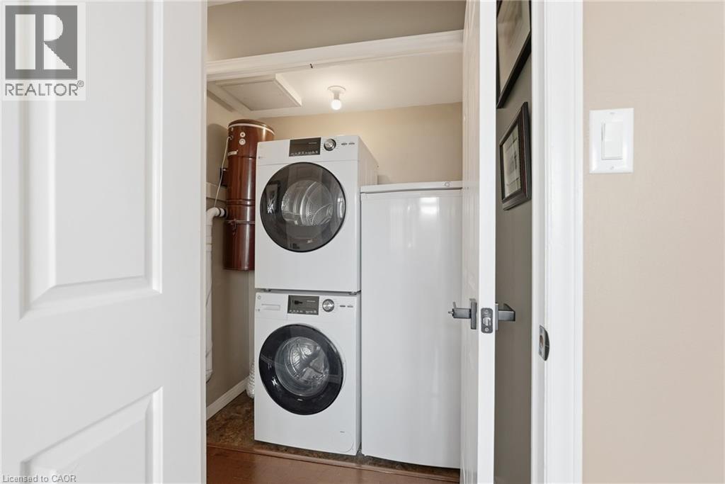 #904 40 HARRISFORD Street - Image 36
