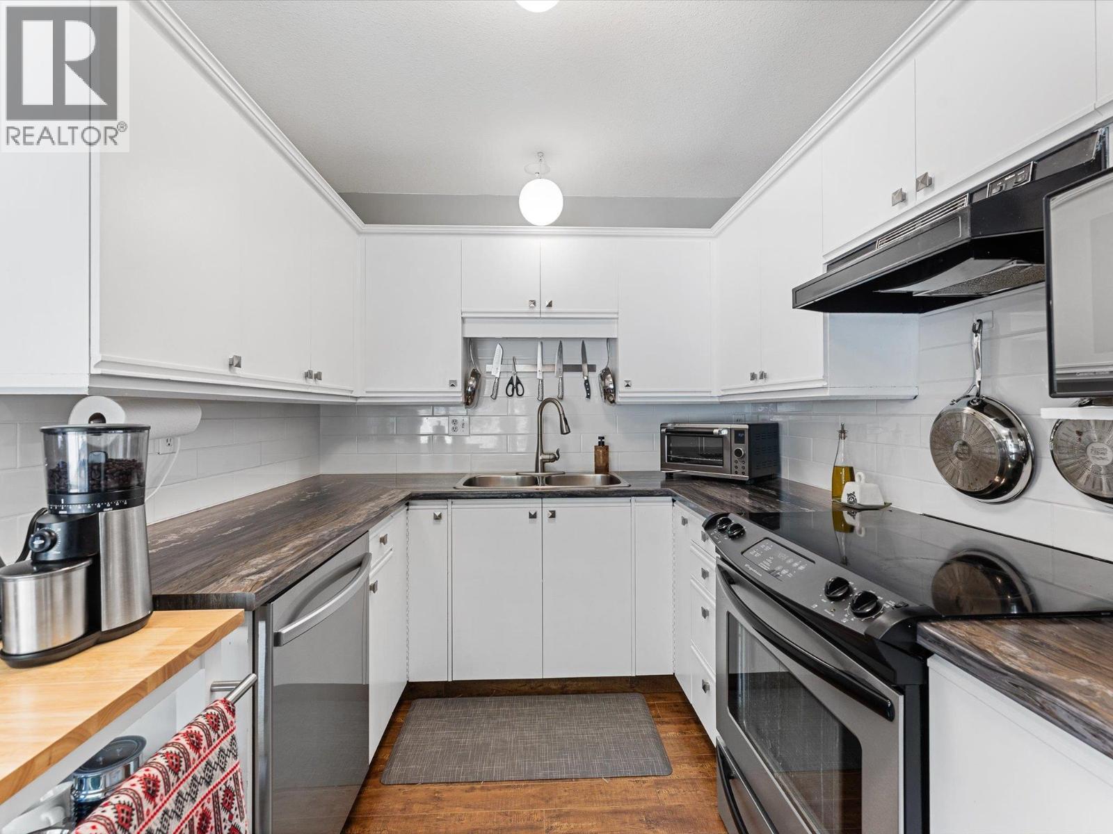 2739 Riffington Place - 14