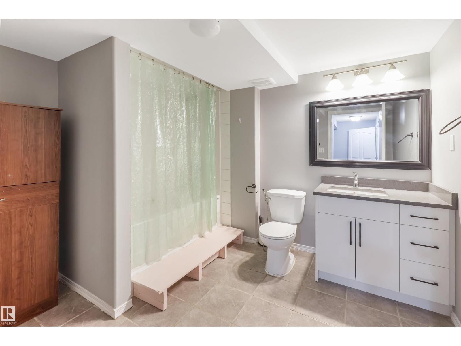 1055 JONES Crescent NW - Photo 21