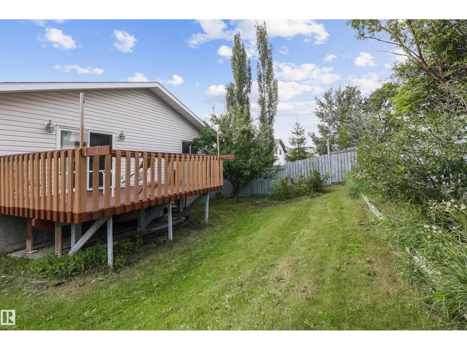 1055 JONES Crescent NW - Photo 41