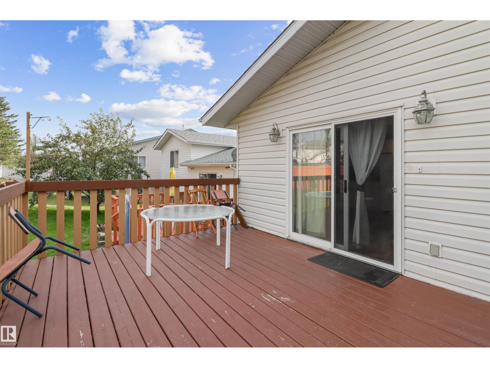 1055 JONES Crescent NW - Photo 38