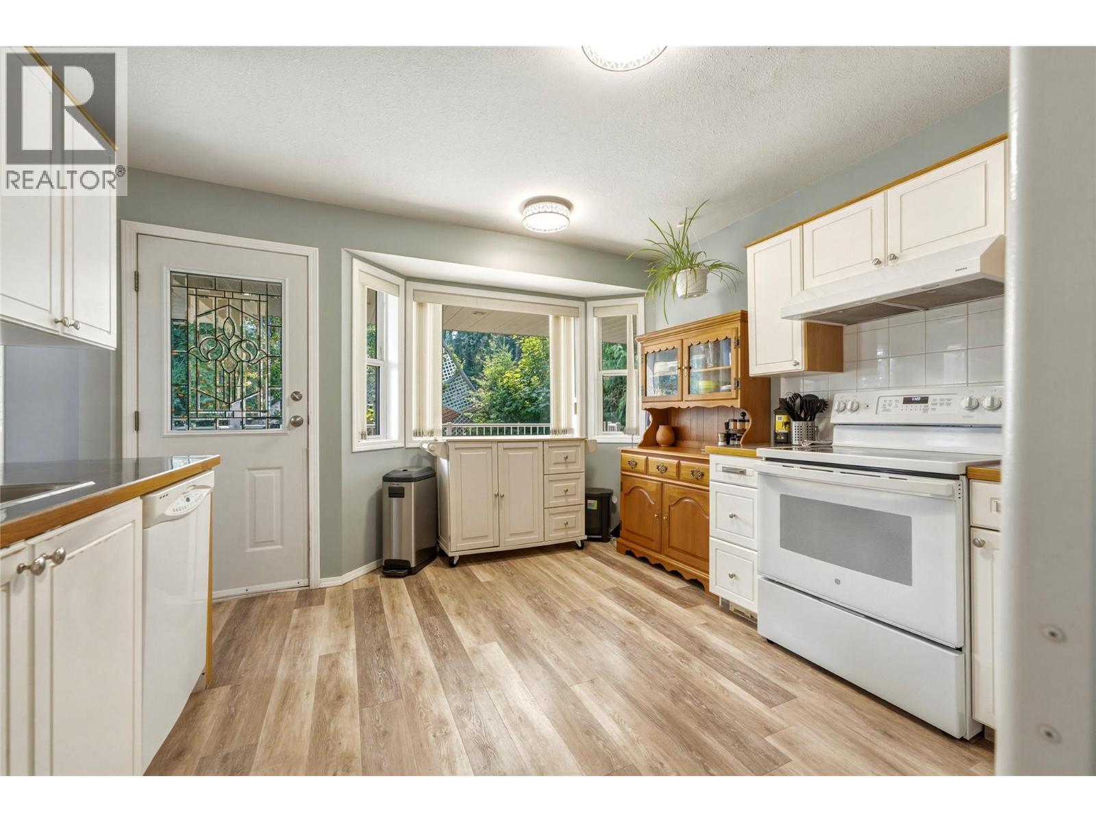 2228 Linea Crescent, Lumby