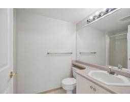 163 13888 70 Avenue, Surrey, BC V3W0R8 Photo 9