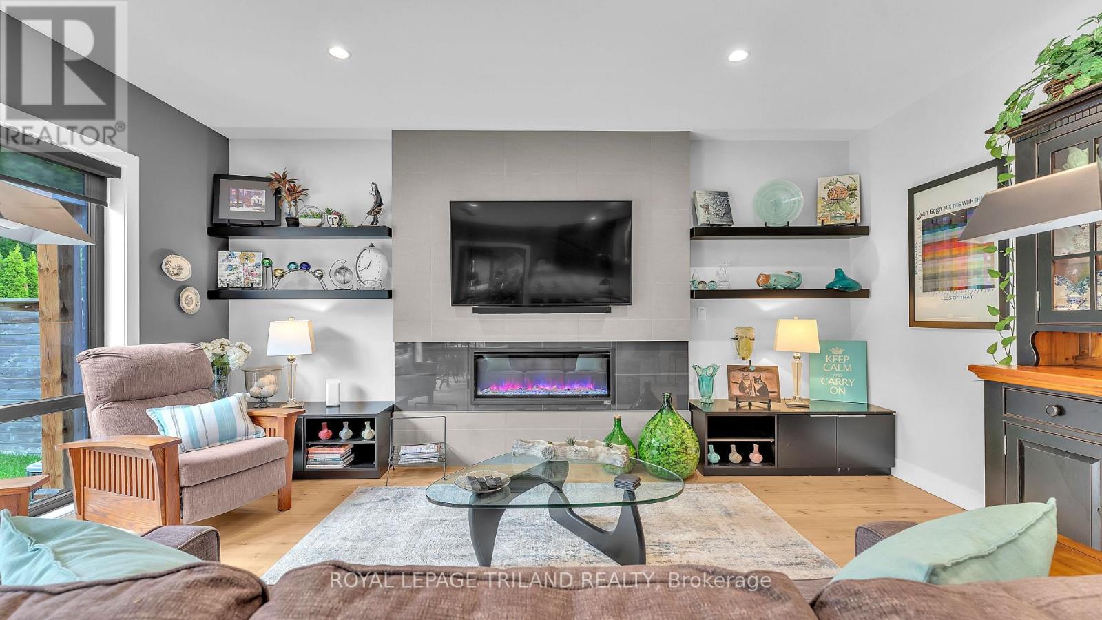 2400 RED THORNE AVENUE - Image 18