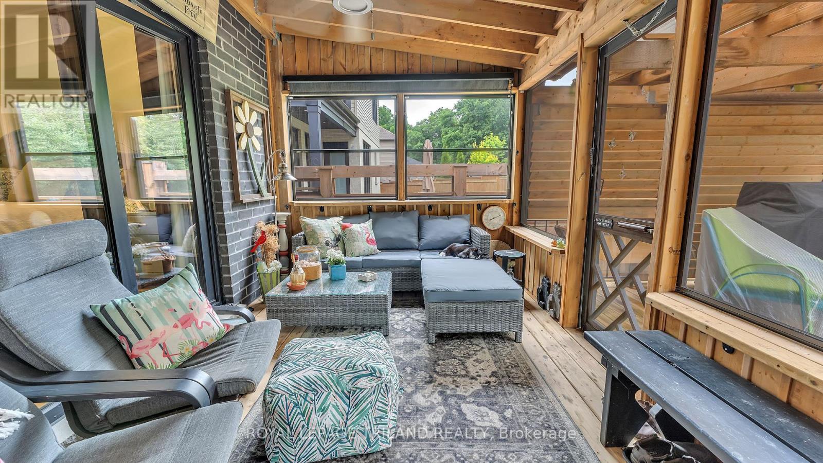 2400 RED THORNE AVENUE - 21