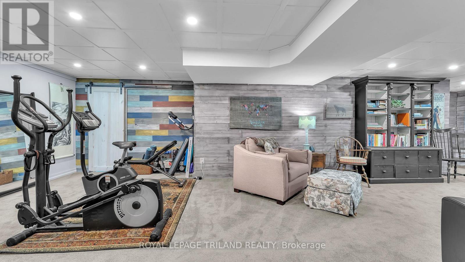 2400 RED THORNE AVENUE - Image 28
