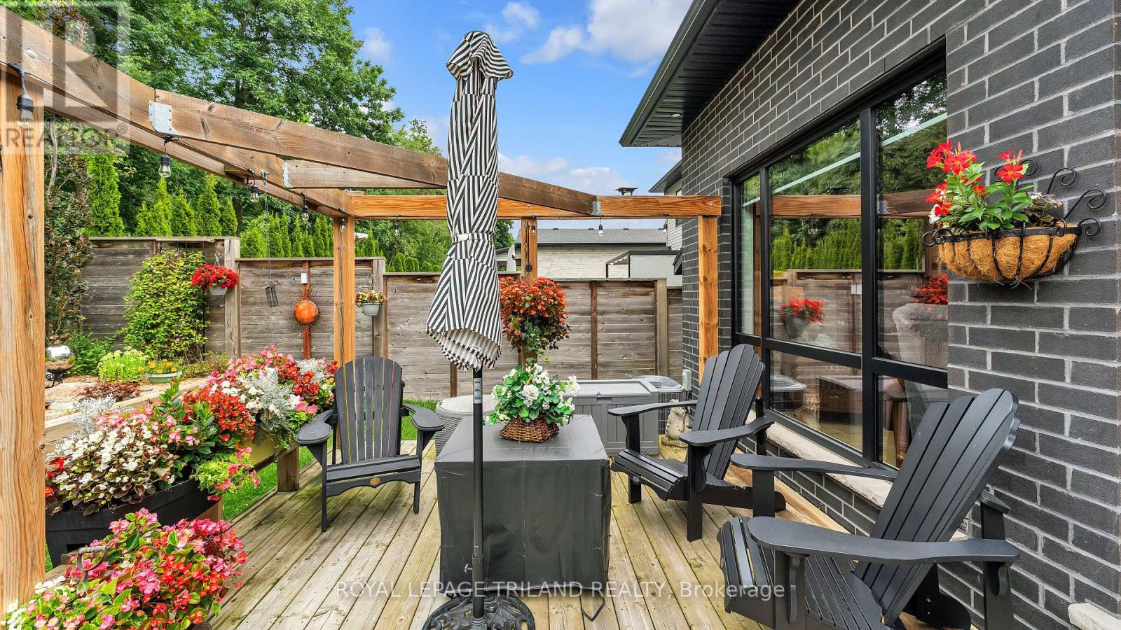 2400 RED THORNE AVENUE - Image 35