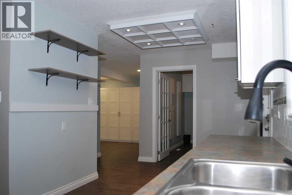 526 33 Street South - Photo 5