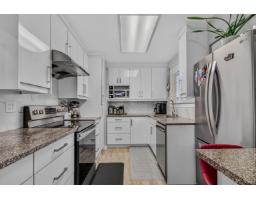9656 125 Street, Surrey, BC V3V4Y1 Photo 11