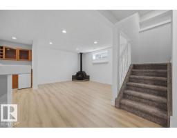 2076 Tanner Wd Nw, Edmonton, AB T6R2S4 Photo 32
