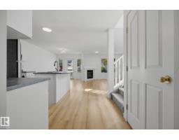 2076 Tanner Wd Nw, Edmonton, AB T6R2S4 Photo 19