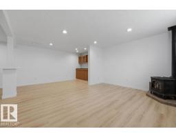 2076 Tanner Wd Nw, Edmonton, AB T6R2S4 Photo 33