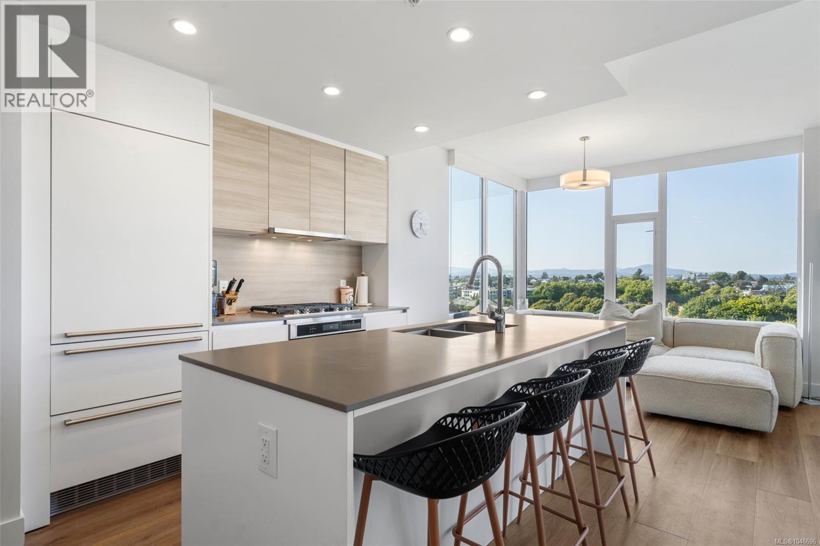 605 60 Saghalie Road, Victoria