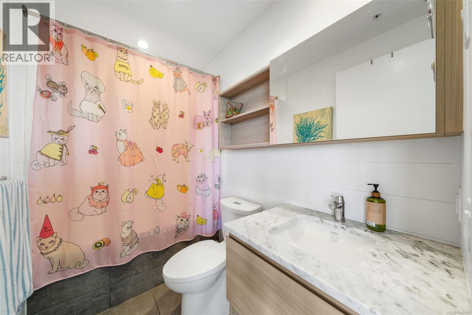 605 60 Saghalie Road, Victoria