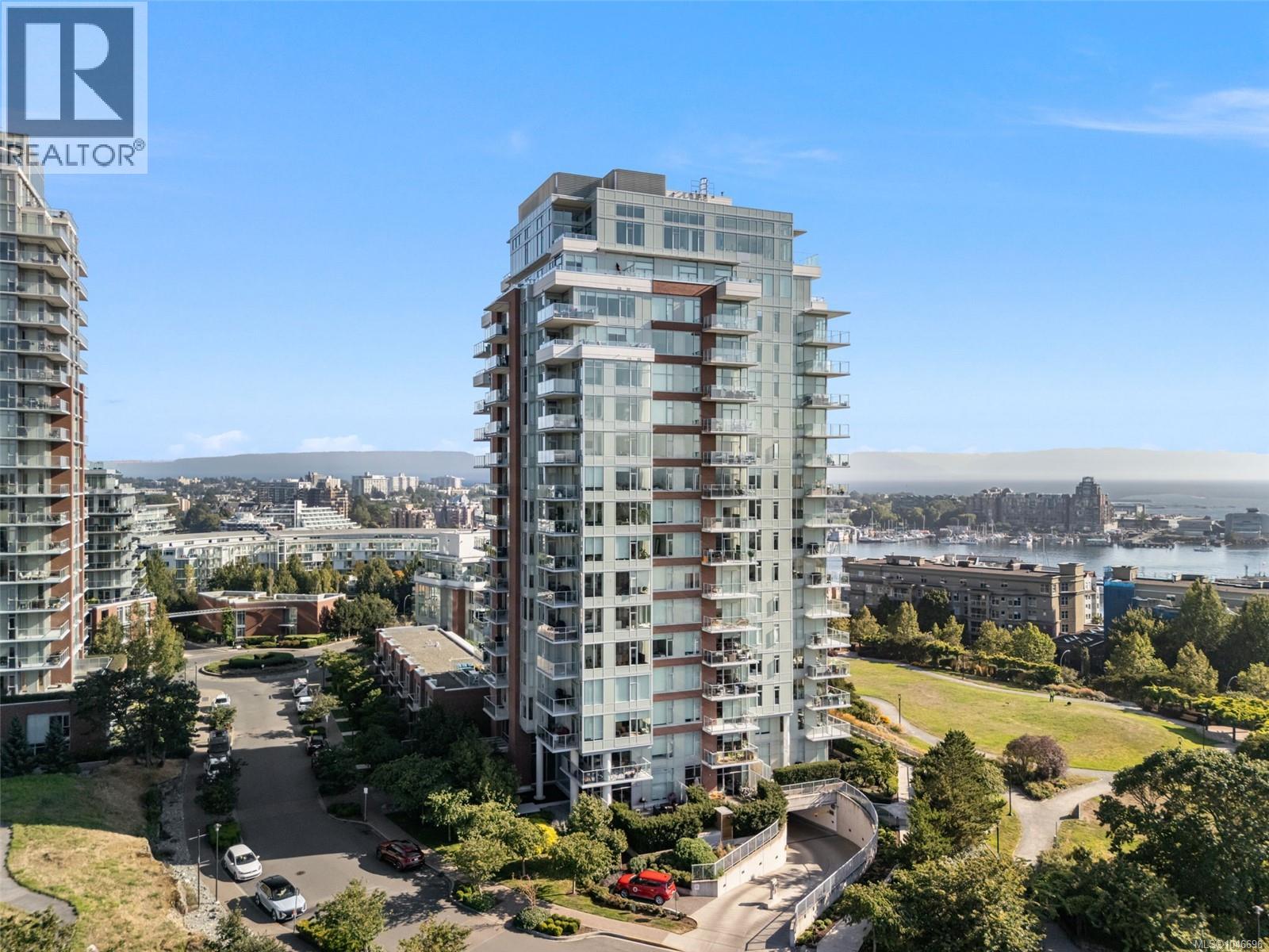 #605 60 Saghalie Rd - 1
