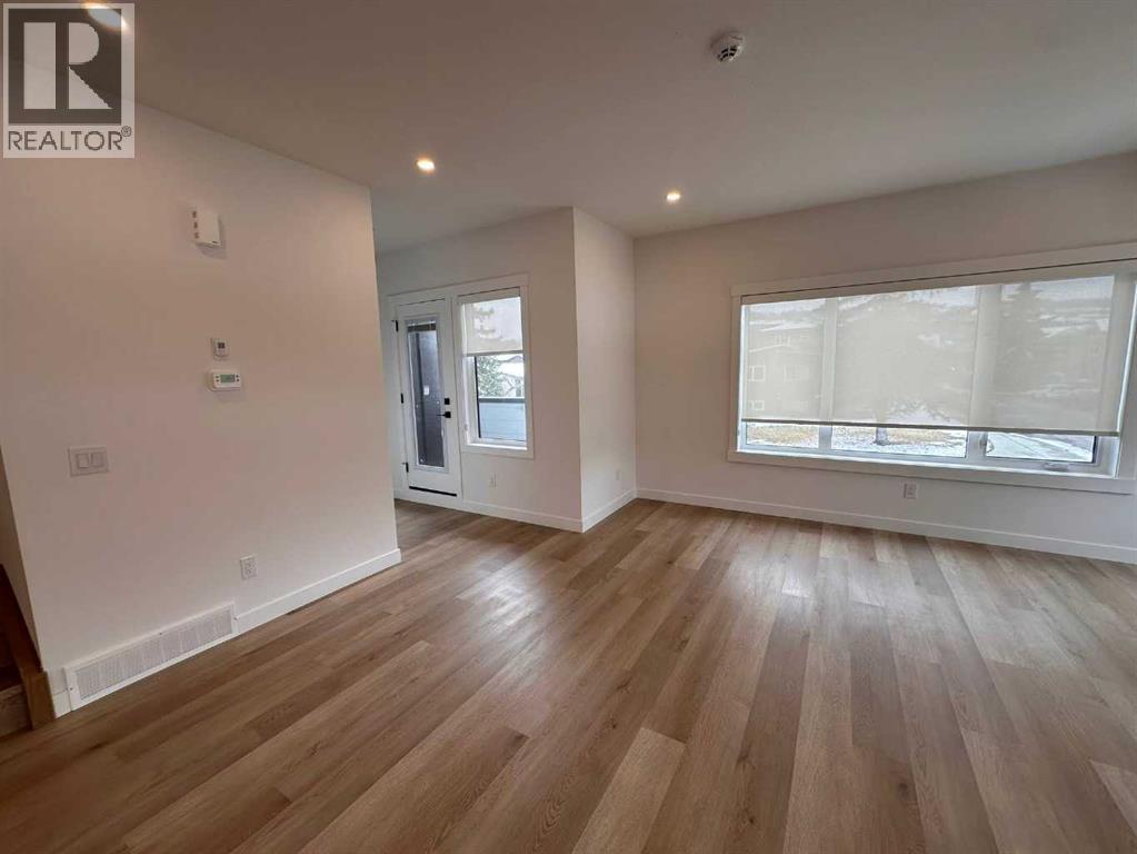 4744 Bowness Road - Photo 27